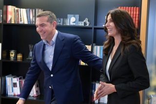Από τη δημοσιογραφία στην πολιτική