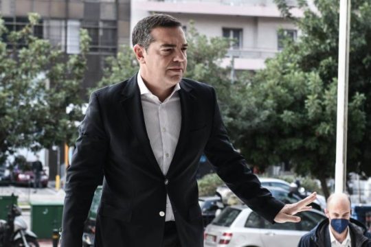 Τσίπρας: Η παρακολούθηση αρχηγών των ΕΔ θέτει σε κίνδυνο την εθνική ασφάλεια
