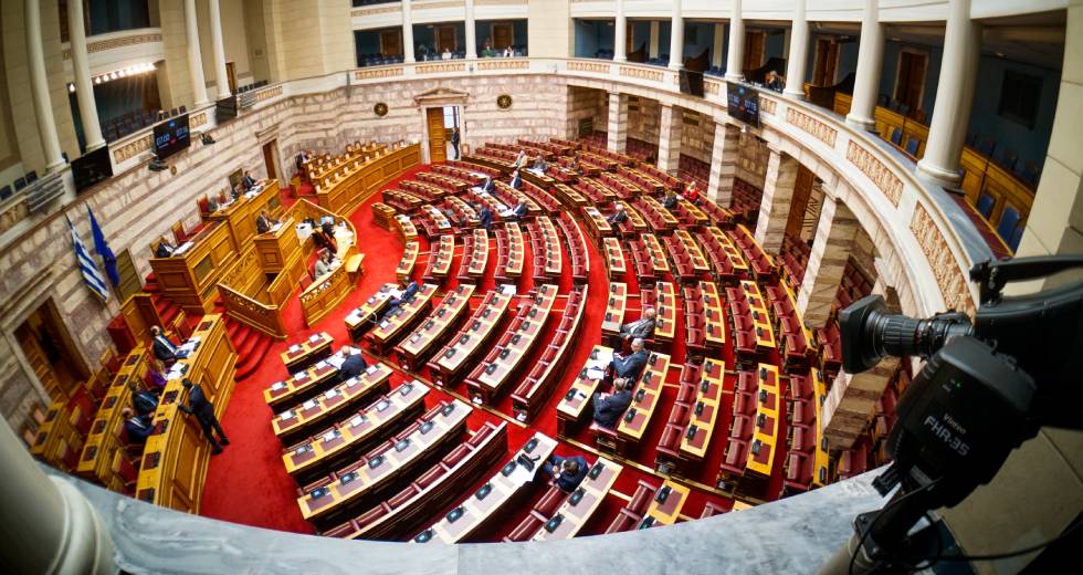 Στο «κόκκινο» το θερμόμετρο στη Βουλή