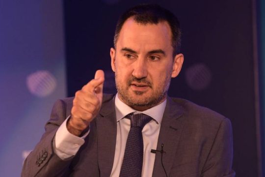 Αλ. Χαρίτσης: Πρωτοφανής η θεσμική καταρράκωση – Ο ΣΥΡΙΖΑ θα επαναφέρει την ομαλότητα
