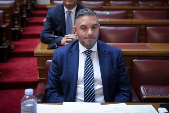 Δεν διαψεύδει ο Χειμάρας, υποστηρίζει ότι «δεν ήξερε» για το ασυμβίβαστο