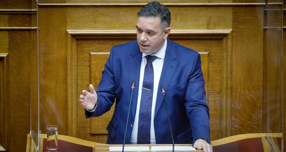 Πυρ ομαδόν για το σκάνδαλο με τα 400.000 στον Θ. Χειμάρα