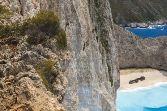 Εταιρεία φύλαξης «Ναυαγίου»: σκανδάλου εγκώμιον