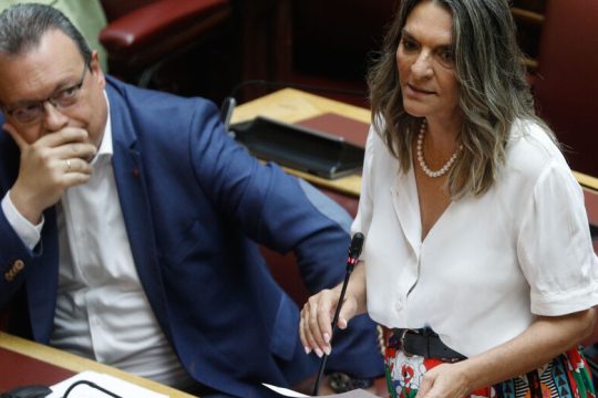 «Μαγειρείο» στα υπερκέρδη των προμηθευτών ρεύματος βλέπει ο ΣΥΡΙΖΑ