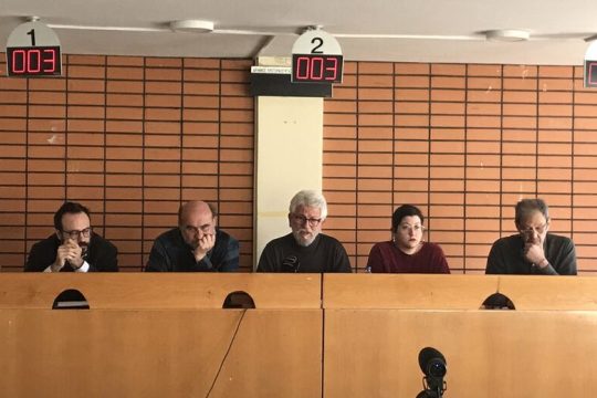 Εβγαλαν στους δρόμους τα ΜΑΤ για να πνίξουν την κραυγή αλληλεγγύης