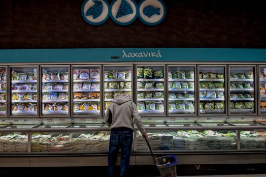 Τρικλοποδιά από την ακρίβεια στους εκλογικούς σχεδιασμούς