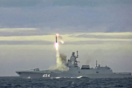 Για νέα χτυπήματα κατά των Ρώσων κομπάζει το Κίεβο