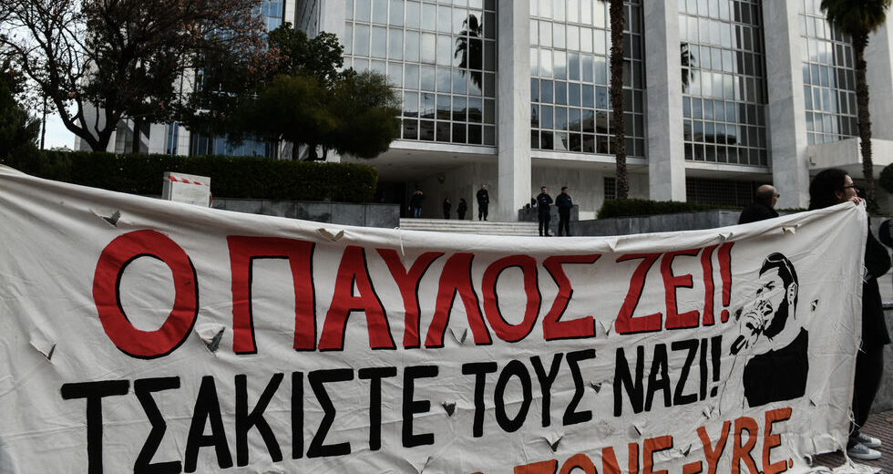 Δεν είδε ρόπαλα ο αστυνομικός της ΔΙΑΣ