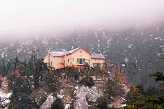 Πάρνηθα, Δίρφη, Ελικώνας, απόδραση στα χιονισμένα βουνά της γειτονιάς μας