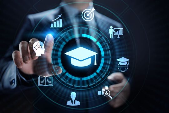 Όσα πρέπει να ξέρετε για το νέο πρόγραμμα κατάρτισης της ΔΥΠΑ «Πάω Μπροστά»