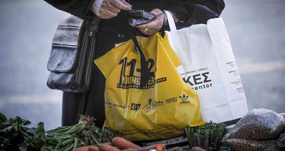 Πυρ ομαδόν της αντιπολίτευσης για τη συνέντευξη Μητσοτάκη