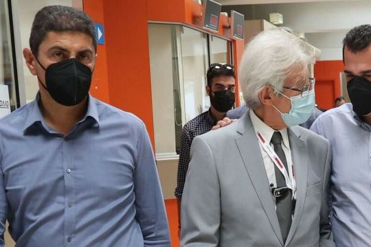 Επιβράβευσε την αυθαιρεσία ο Πλεύρης στο ΠΑΓΝΗ