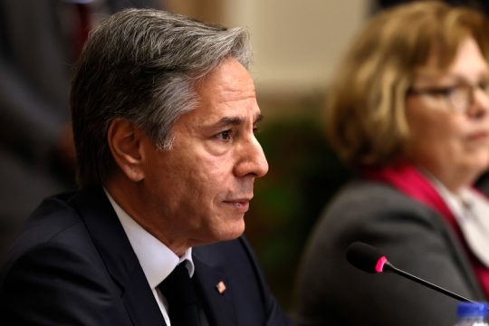 Αμήχανη περιοδεία