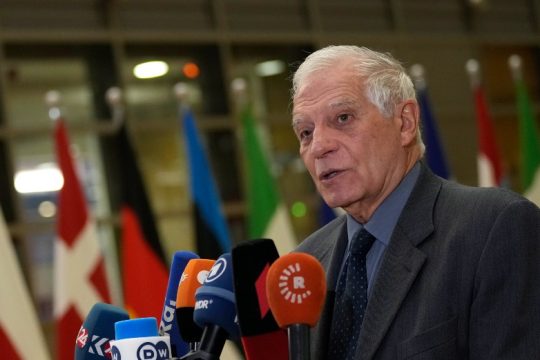 Ασυμφωνία στην Ε.Ε. για την αποστολή αρμάτων στην Ουκρανία