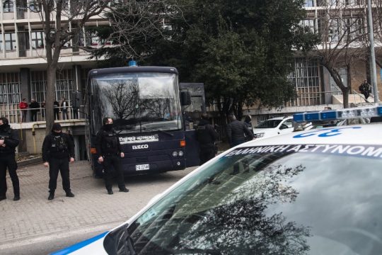 Δίκη Άλκη: Επεισόδια μεταξύ οπαδών – Αρνούνται τη δολοφονία οι 12