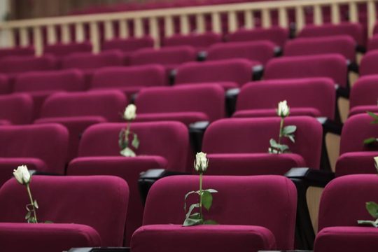Ωρες στη θάλασσα αβοήθητη