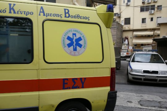 Σοβαρός τραυματισμός άνδρα στα Χανιά που έπεσε από ταράτσα