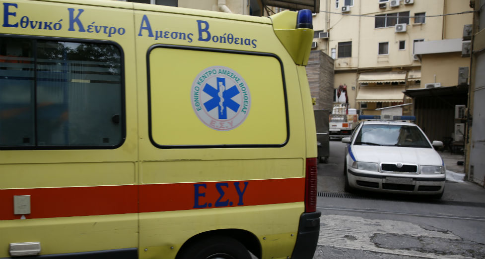 Σοβαρός τραυματισμός άνδρα στα Χανιά που έπεσε από ταράτσα