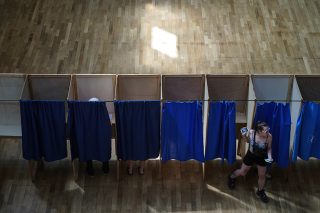 Κομμουνιστές, άθεοι και απάτριδες