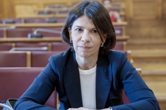 «Η ΝΔ θέλει να συμψηφίσει 7.000 ευρώ από νόμιμη εργασία με το γαλάζιο πλιάτσικο»