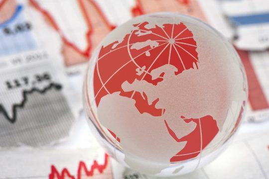 Για το κόστος ζωής ανησυχεί και η παγκόσμια ελίτ