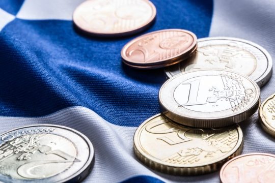 Oικονομικές εκτιμήσεις, με άρωμα εκλογών