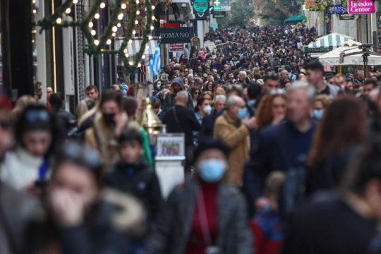 Ηχηρές προειδοποιήσεις για τη νέα υπερμεταδοτική παραλλαγή του κορονοϊού