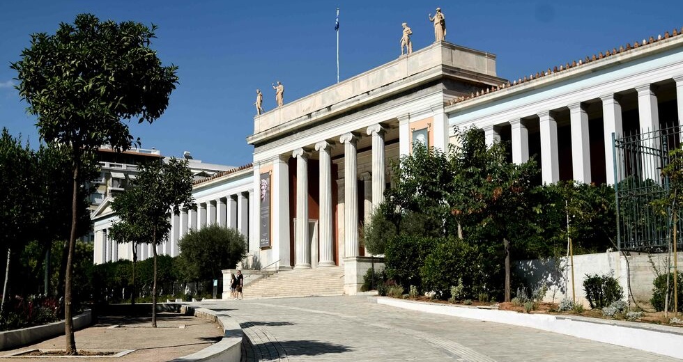 Μαζικές αντιδράσεις εργαζομένων στο ΥΠΠΟΑ και αρχαιολόγων για τη μετατροπή μουσείων σε ΝΠΔΔ