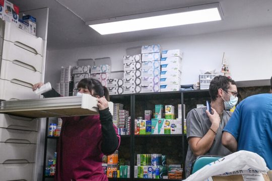 Μέτρα-ασπιρίνη για τον πονοκέφαλο της έλλειψης φαρμάκων