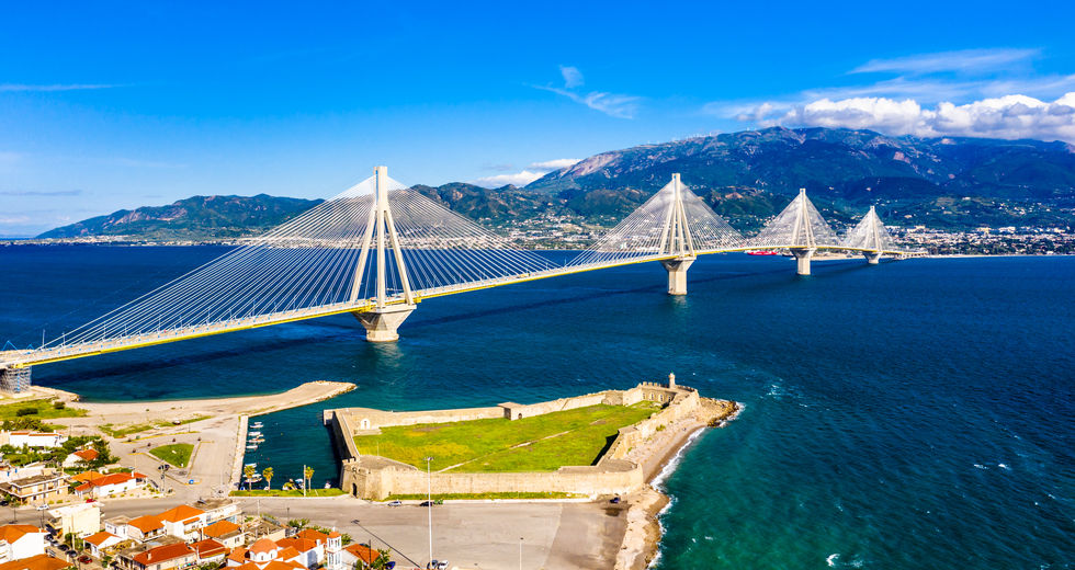 Χωρίς τις αισθήσεις του άνδρας στον Πατραϊκό Κόλπο