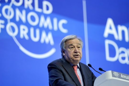 ΟΗΕ: Να διωχθούν οι πετρελαϊκές για τα διαχρονικά ψέματα για την κλιματική αλλαγή