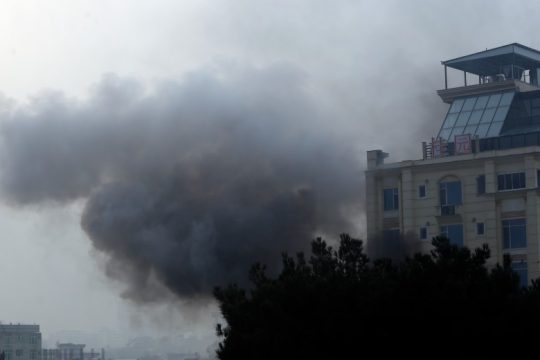 Επίθεση βομβιστή καμικάζι έξω από το υπουργείο Εξωτερικών στην Καμπούλ – Αναφορές για θύματα
