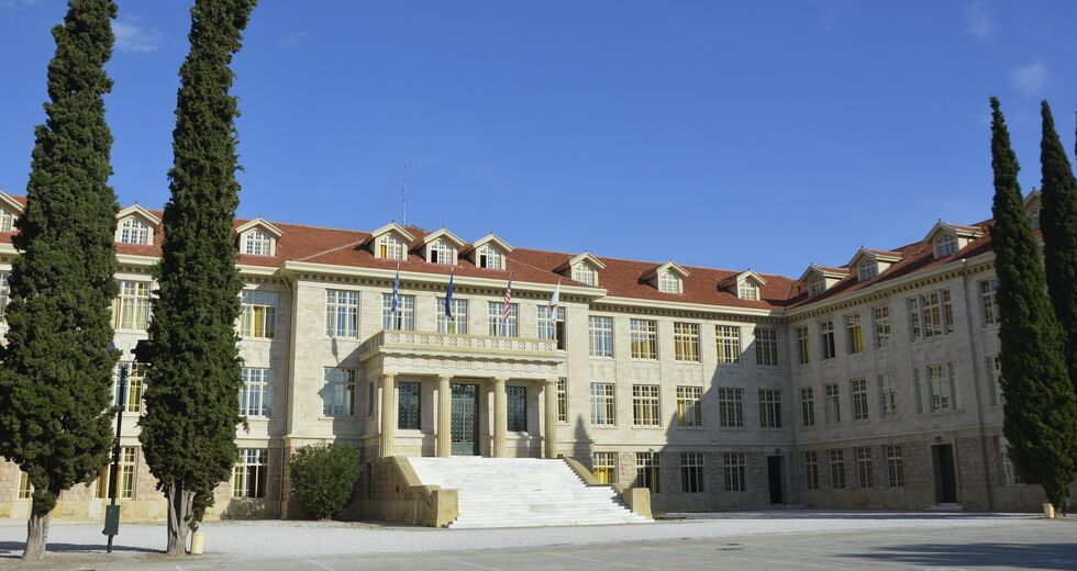 Λήξη συναγερμού μετά την εισβολή οπλισμένων ατόμων στο Κολλέγιο Αθηνών