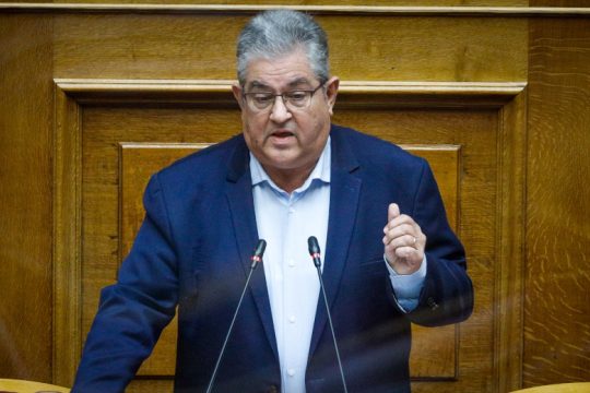 Μομφή Κουτσούμπα σε κυβέρνηση και… ΣΥΡΙΖΑ