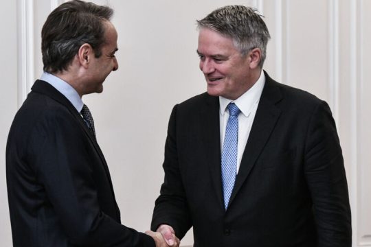 Ολα καλά, όλα ανθηρά για τον Μητσοτάκη