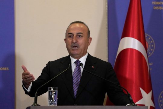 «Συνεργός σε έγκλημα μίσους» η Σουηδία για τον Τσαβούσογλου