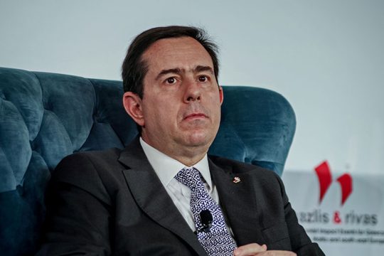 Κακούργα ενηλικίωση