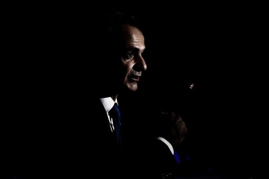 Κυβερνητική σιγή ιχθύος για το «πάρτι» στη χονδρική ρεύματος