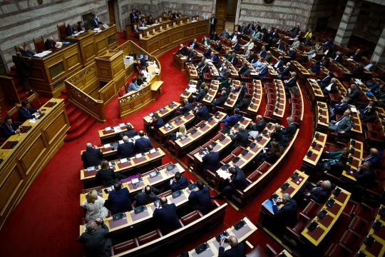 Δομική πολιτική κρίση και επιτελική διακυβέρνηση