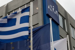 Σταματημό δεν έχει το πλιάτσικο στο δημόσιο χρήμα