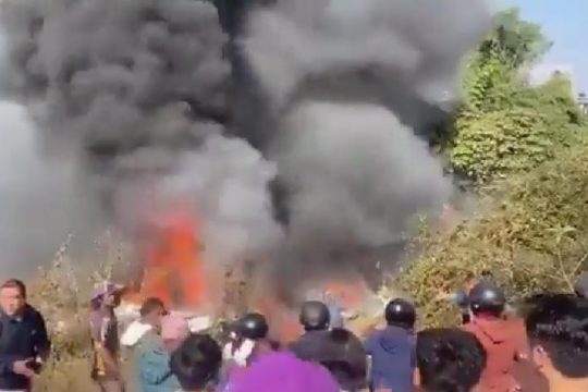 Συντριβή αεροσκάφους με δεκάδες νεκρούς στο Νεπάλ