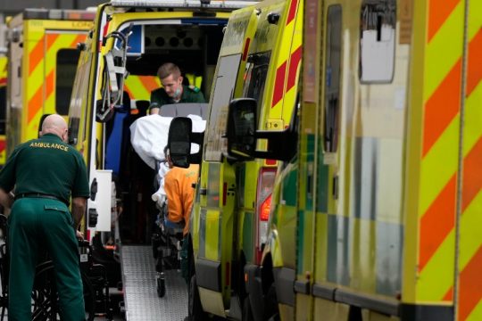 Κόλαση τα βρετανικά νοσοκομεία εν μέσω κατάρρευσης του NHS