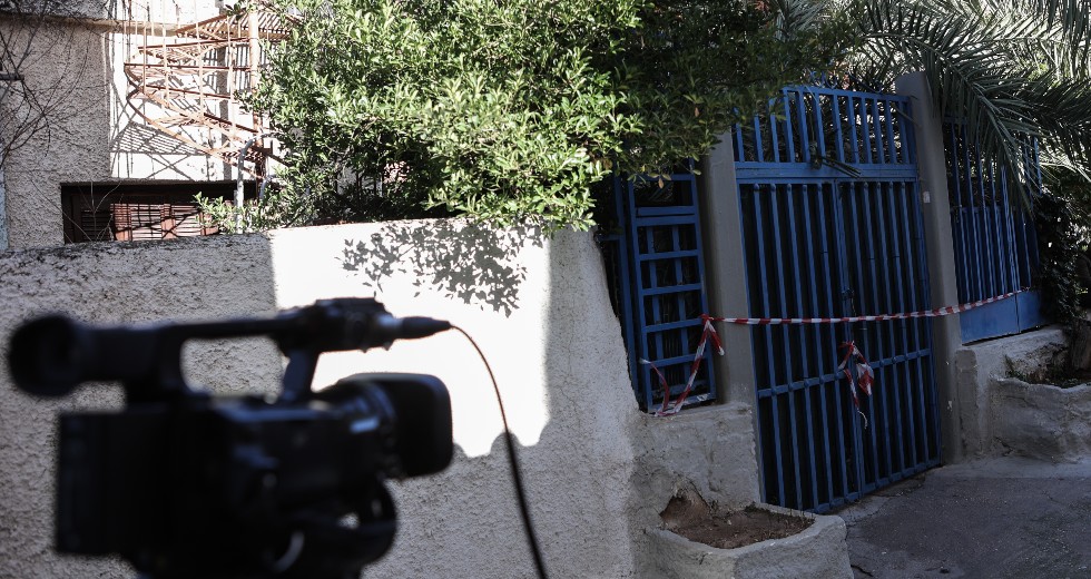 Στον εισαγγελέα οδηγείται ο δράστης της γυναικοκτονίας στη Νίκαια