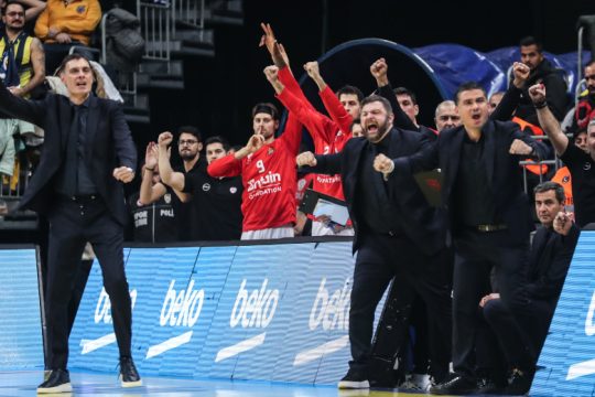 Κυρίαρχος και στην Κωνσταντινούπολη ο Ολυμπιακός