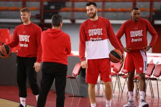 Ντέρμπι κορυφής στο ΣΕΦ κόντρα στη Ρεάλ