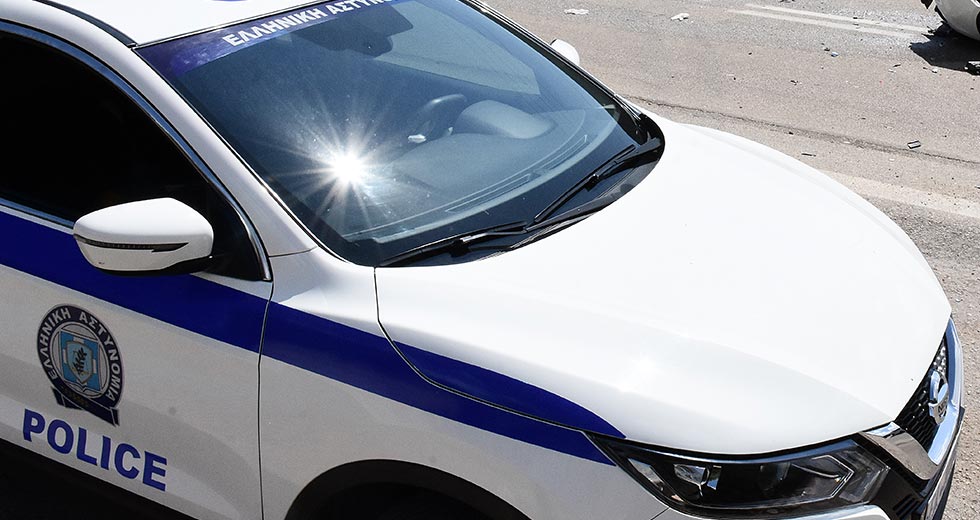 Εξαρθρώθηκε συμμορία που κατηγορείται για ληστείες και ναρκωτικά στην Πάτρα