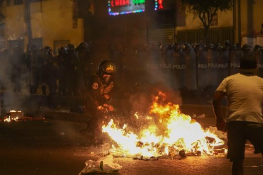 Εξαπλώνονται οι διαδηλώσεις στο Περού, τουρίστες εγκλωβίστηκαν στο Μάτσου Πίτσου