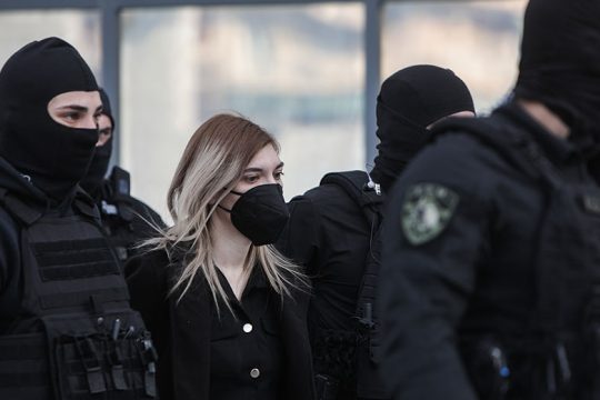 Προφυλακιστέα και για τους θανάτους Ιριδας και Μαλένας η Ρούλα Πισπιρίγκου