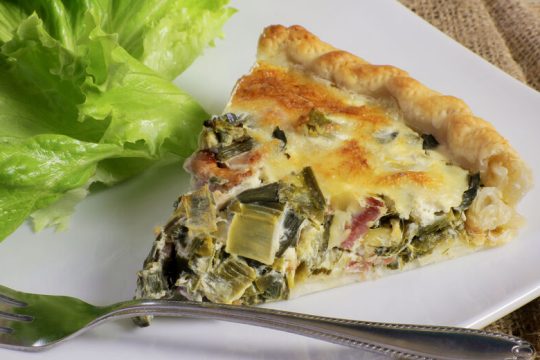 Τάρτα με πράσα και κρεμμύδια