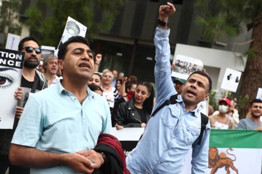 Άλλοι τρεις άνθρωποι καταδικάστηκαν σε θάνατο για τη συμμετοχή τους στις διαδηλώσεις στο Ιράν